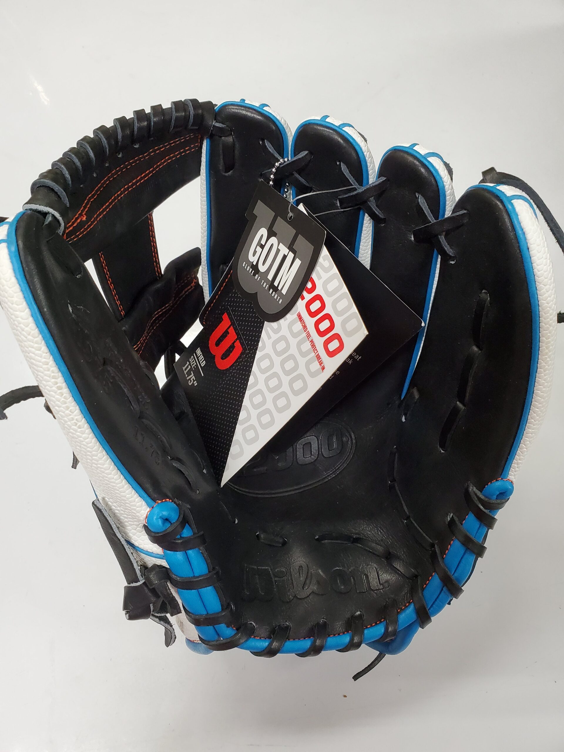 New Wilson A2000 1975 GOTM MAY 2021 Right Hand Throw 11.75